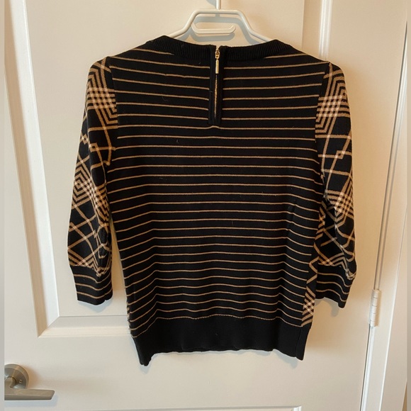 Anne Klein - Size Small - Beige/black patterned top with quarter length sleeves - Picture 5 of 9